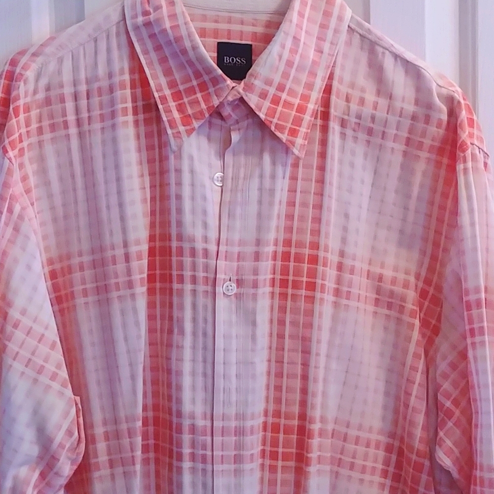 Men's Hugo Boss XL peach and white dress shirt